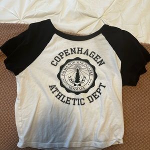 Hollister Loose Baby Tee (Size Small)